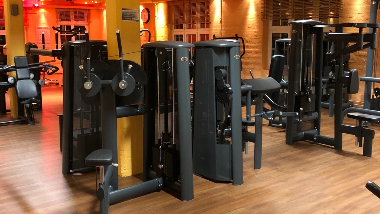 Fitnessstudio Muskelkater - Gym on Wrangelstraße 12