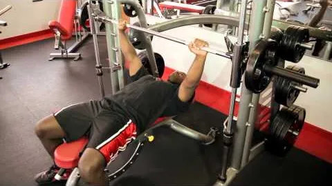 Smith Machine Regular Bench Press