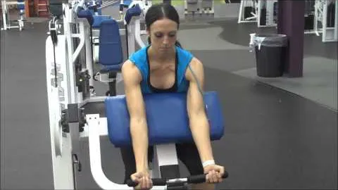 Machine Biceps Curl